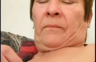 porn video Transsexual model gets her cock blown