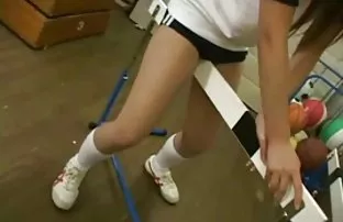 porn video Aidra Fox gets fucked on desk