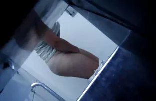 porn video Dark haired girl does it herself