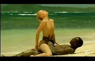 porn video Three horny lesbians outdoor sex